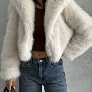 Cropped front view of a fluffy ivory jacket with a wide collar and long sleeves. available for wholesale in Turkey.