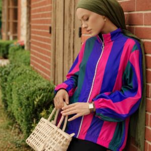 Chaqueta de manga larga con paneles verticales anchos en morado, rosa y turquesa oscuro. Mayorista en Turquía.